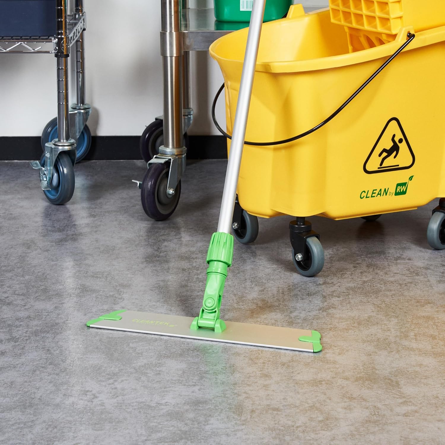Restaurantware Clean Tek Professional 157 Inch Mop Frame