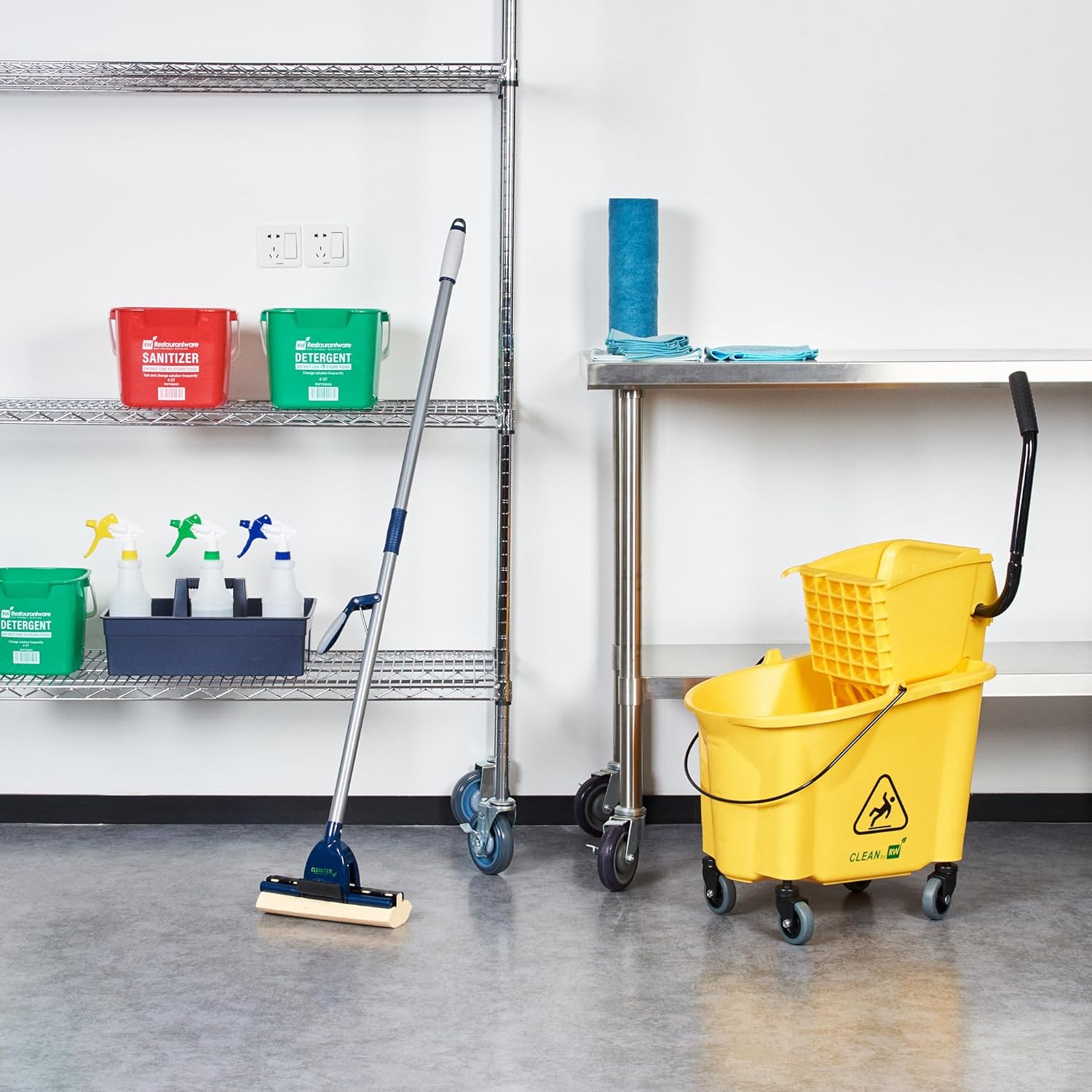Restaurantware Yellow Sponge Mop Head Replacement - 102 x 35 x 24